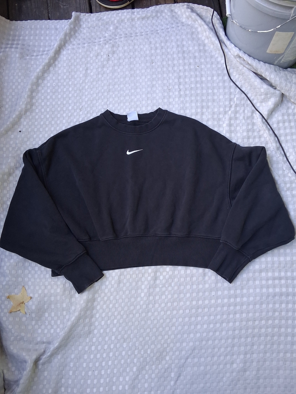 Nike Black Cropped Crewneck Sweatshirt - Women's Size XS